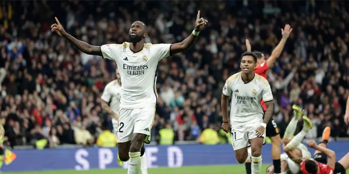 Tidak Tergoda Duit Arab, Antonio Rudiger Tetap Setia di Real Madrid