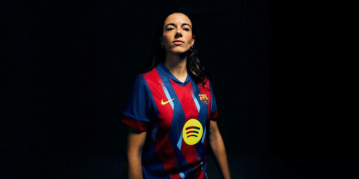 Nostalgia Kemenangan Legendaris: Makna di Balik Seragam Keempat Barcelona